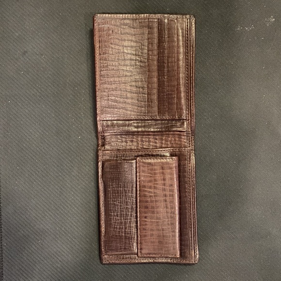 Fendi bi fold wallet - Picture 9 of 16